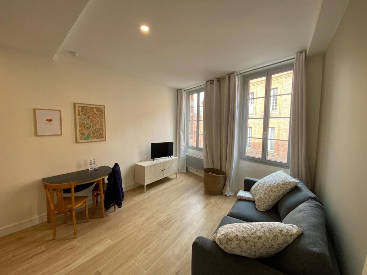Apartment Le Garonne : Studio Au Coeur Du Capitole Toulouse